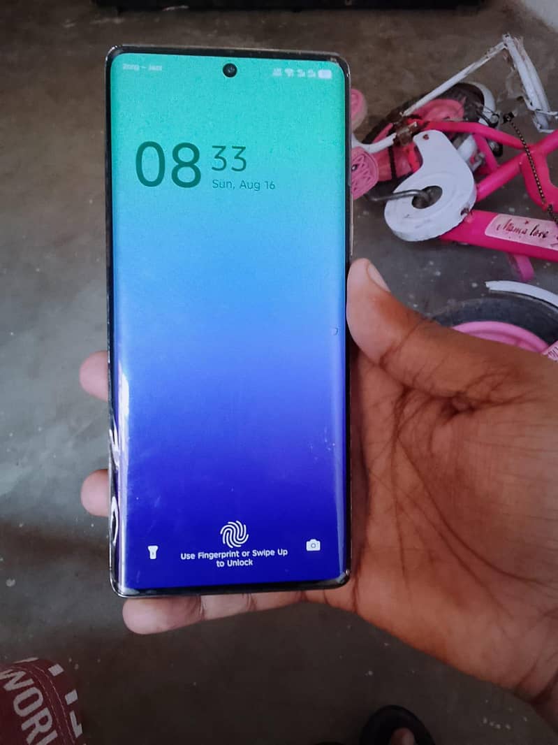 Infinix Note 40 Pro 4