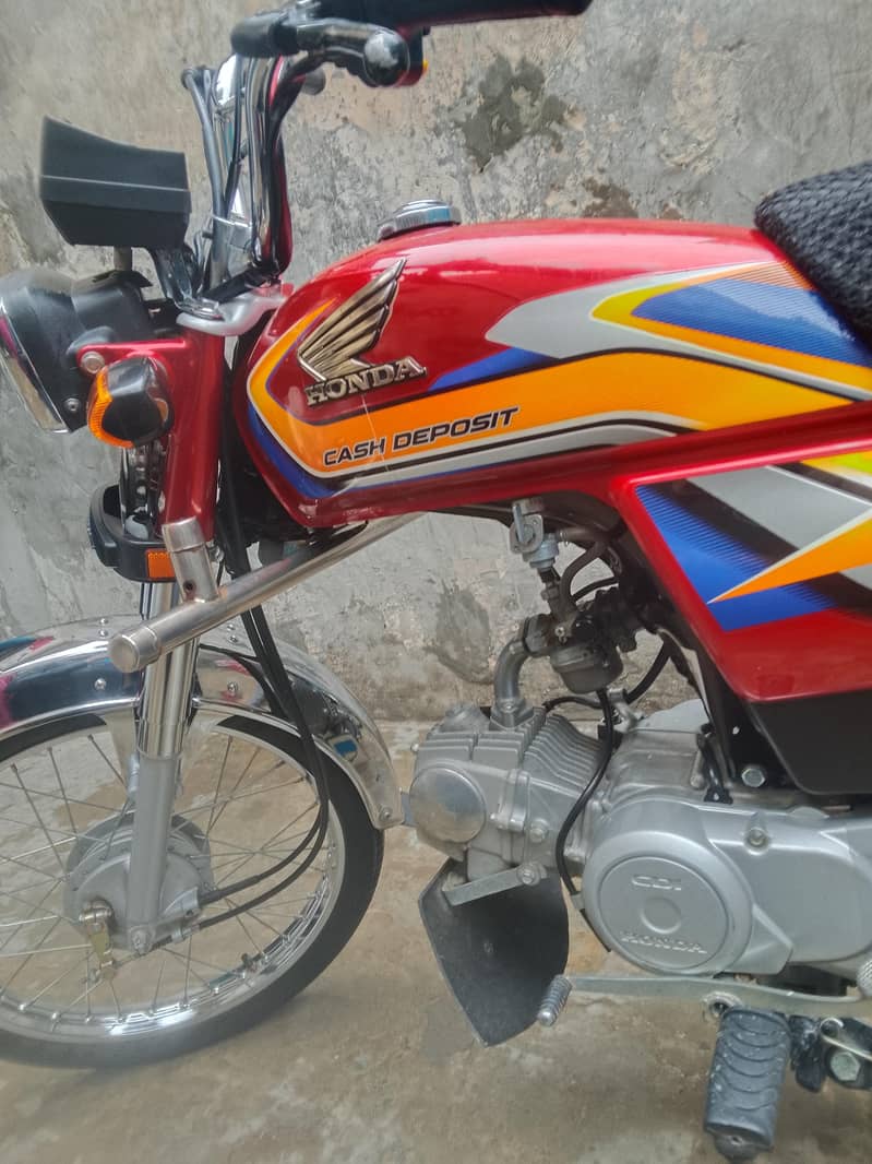 CD70 25 model fresh condition 7