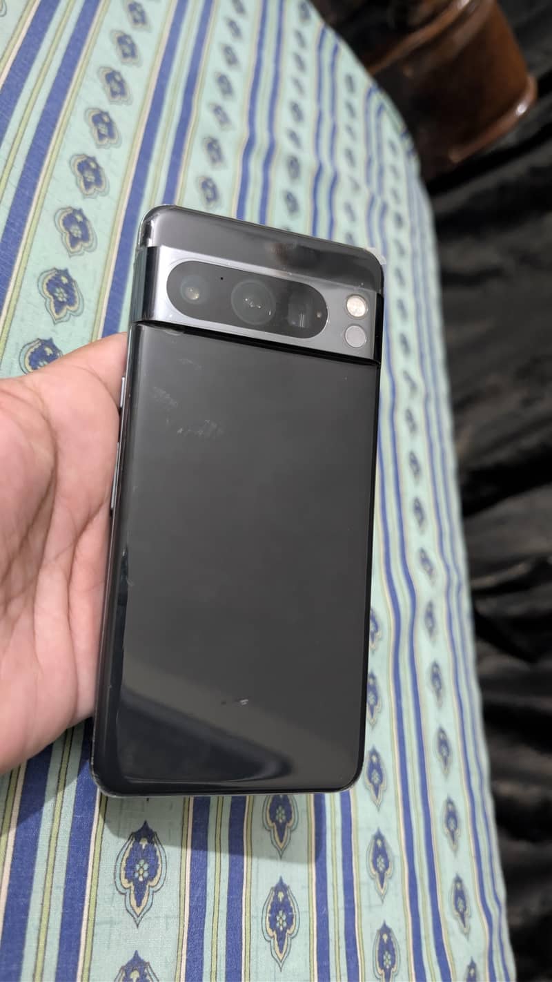 Google Pixel 8 Pro 1