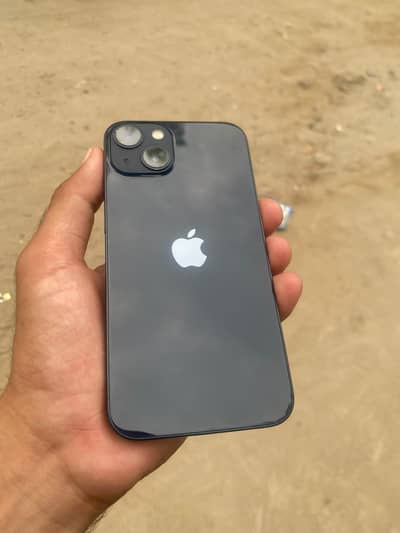 Apple iPhone 13