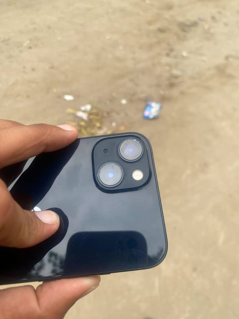 Apple iPhone 13 3