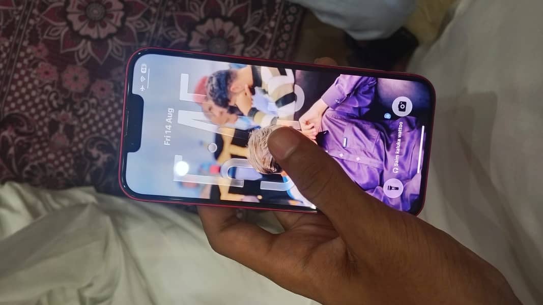 Apple iPhone 13 2
