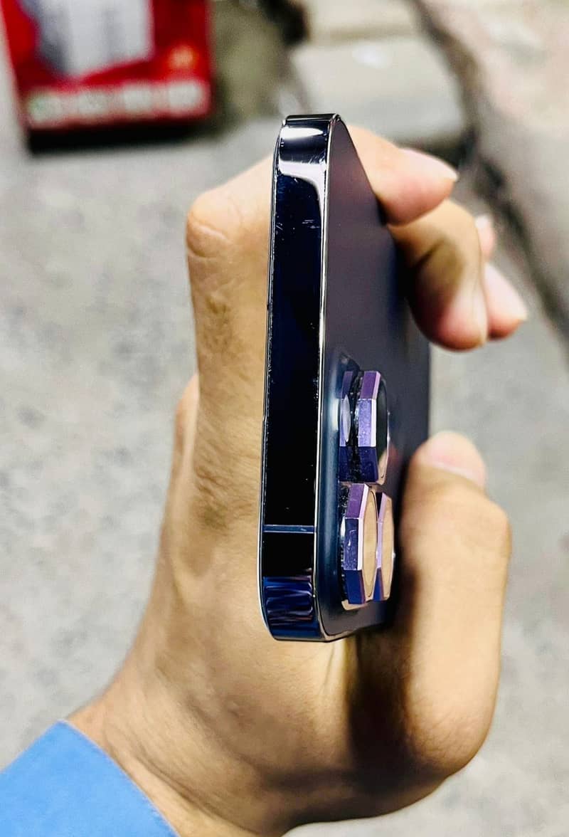 Apple iPhone 14 Pro Max 6
