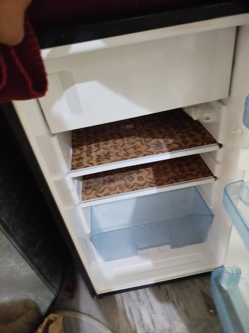 Dawlance Refrigerator 1