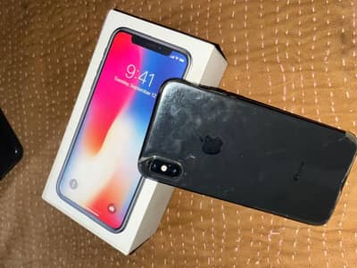 iphone x 256 gb box wala  face id ok ha panel pr dot h factory unlock