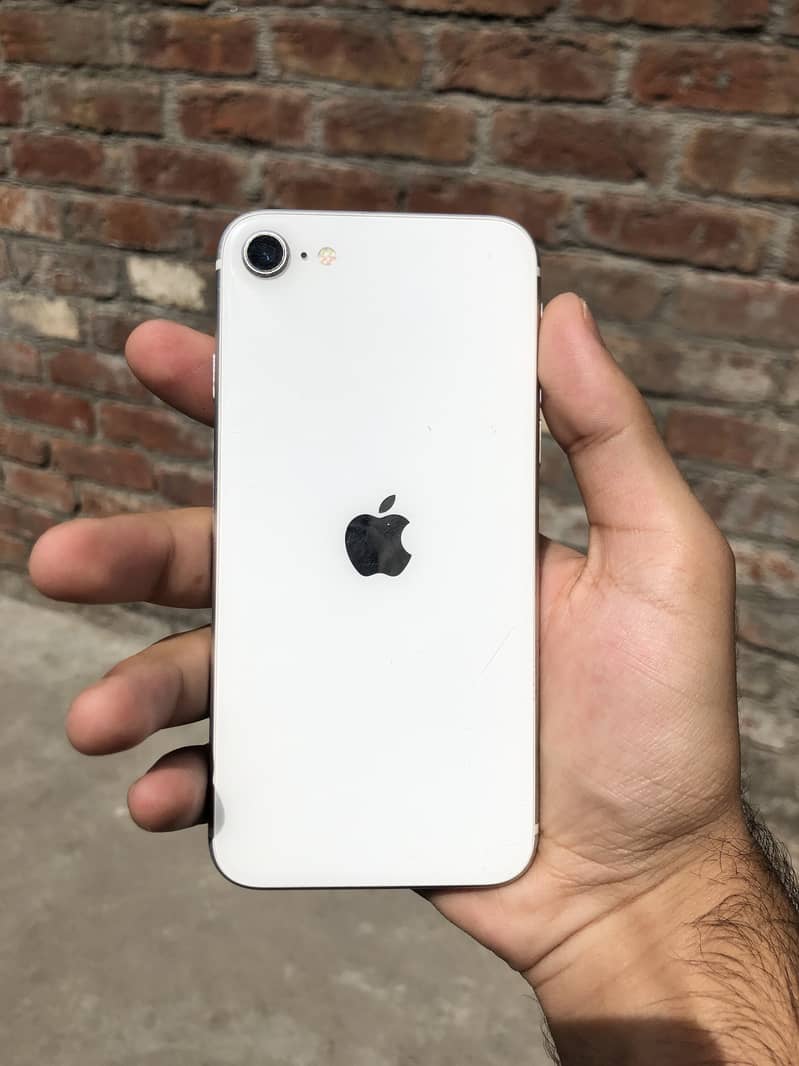 Apple iPhone SE 0