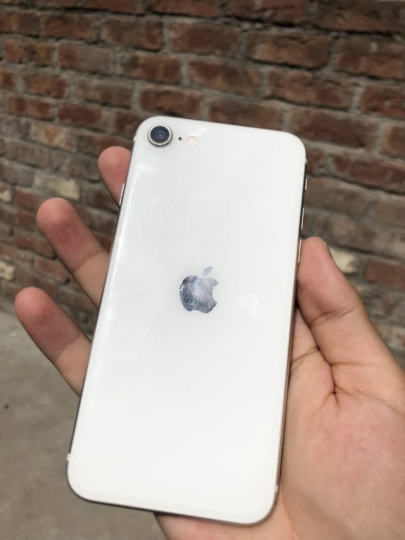 Apple iPhone SE 6