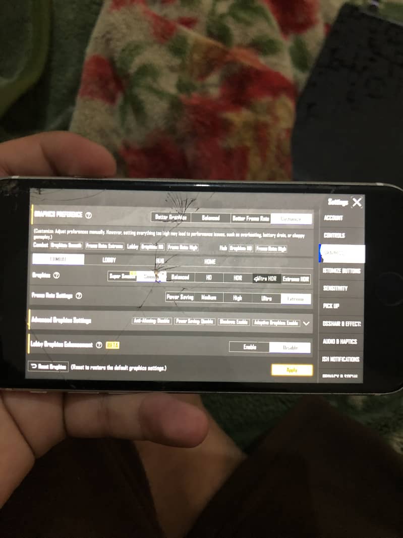 Apple iPhone SE 15