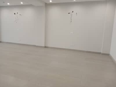 08 MARLA PLAZA/ BUILDING FOR RENT- AT COMMERCIAL BROADWAY PHASE 08