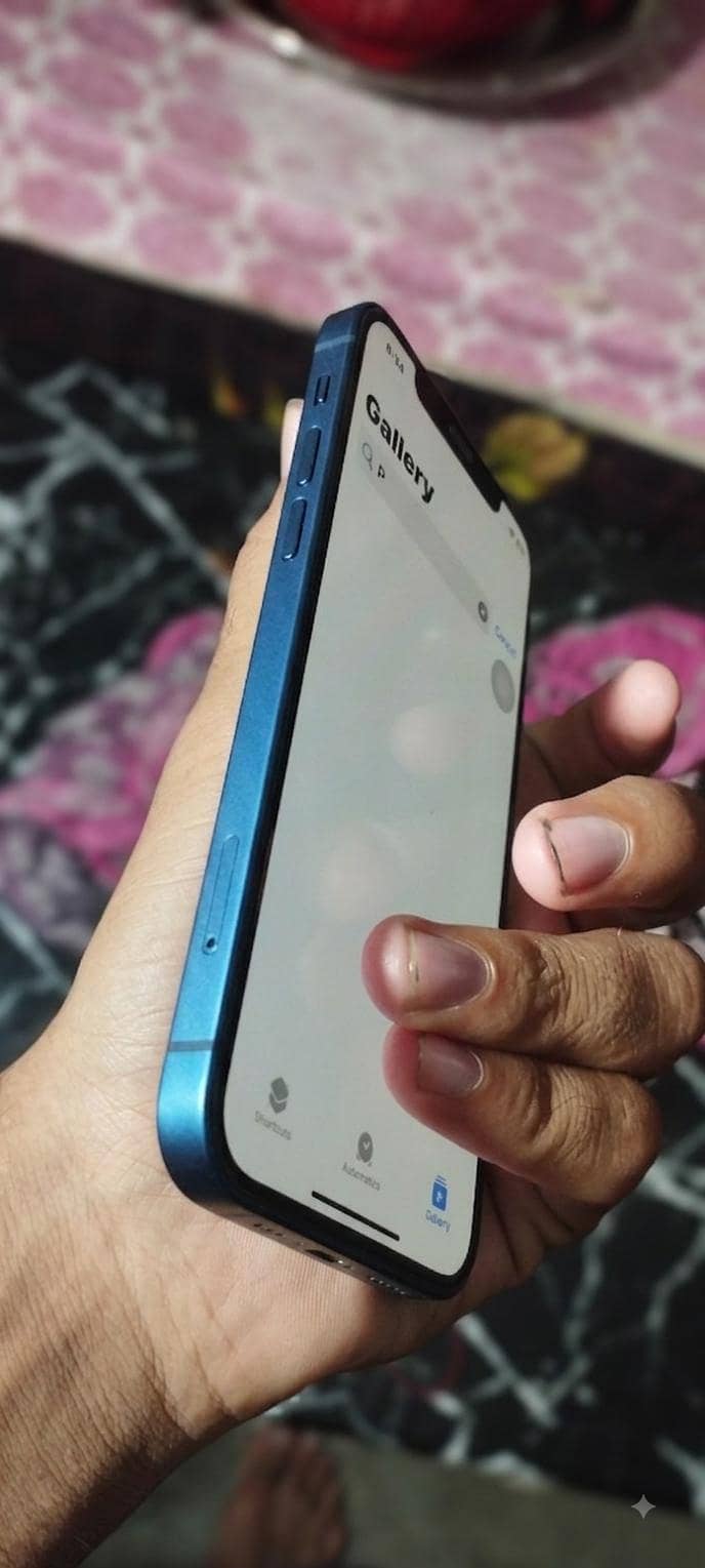 Apple iPhone 12 3