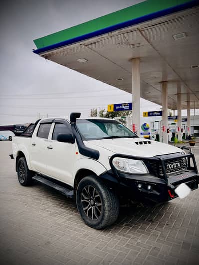 Toyota Hilux 2016