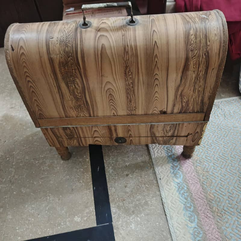 sewing machine good condition 1