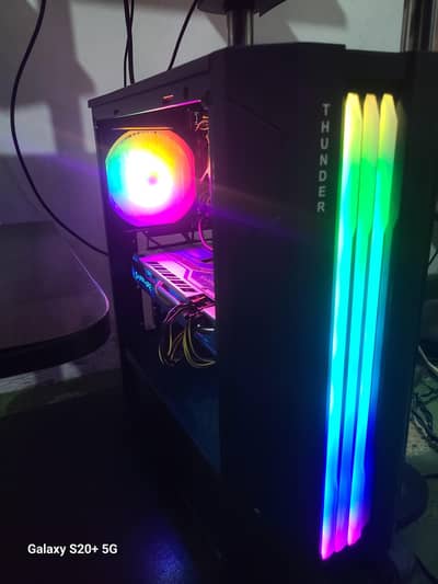 i7 4790 with Rx 590 8gb