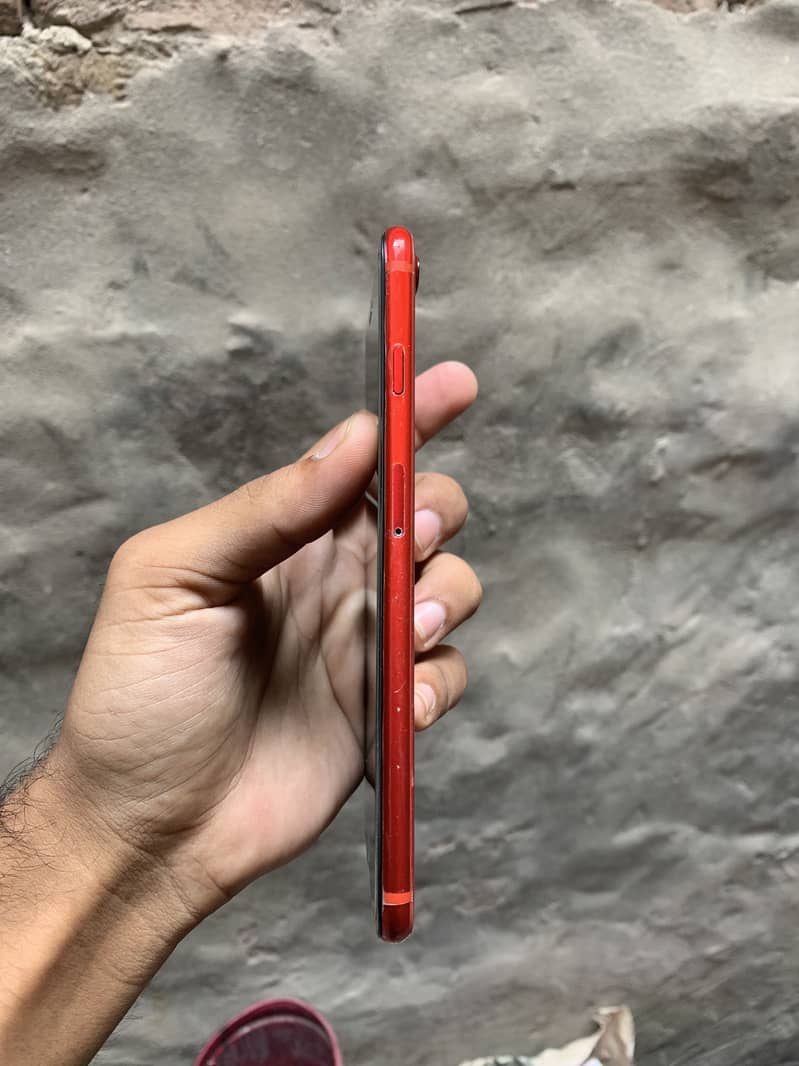 Apple iPhone 8 Plus 3