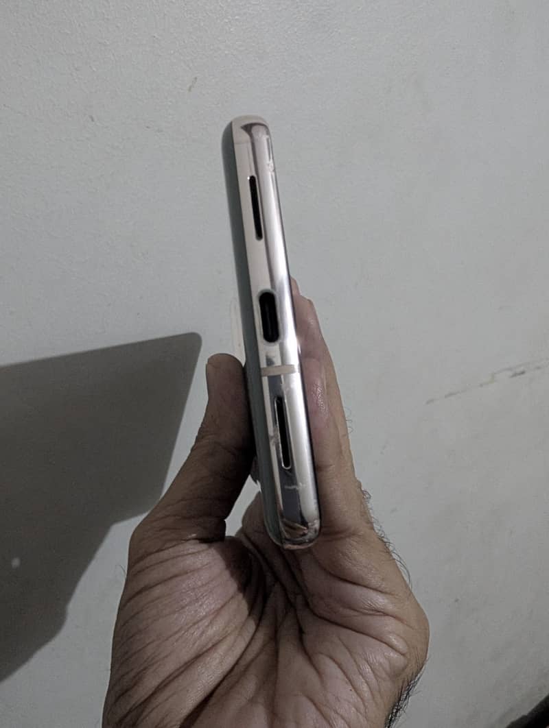 Google Pixel 7 Pro 4