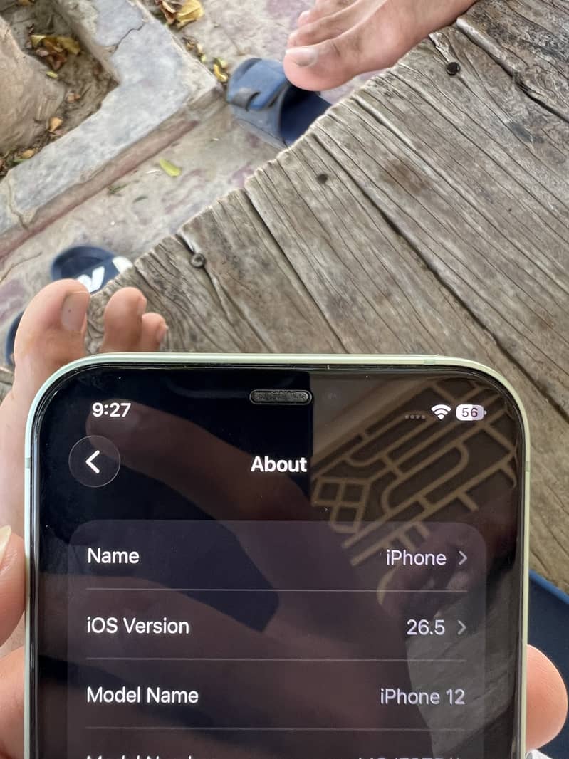 Apple iPhone 12 6