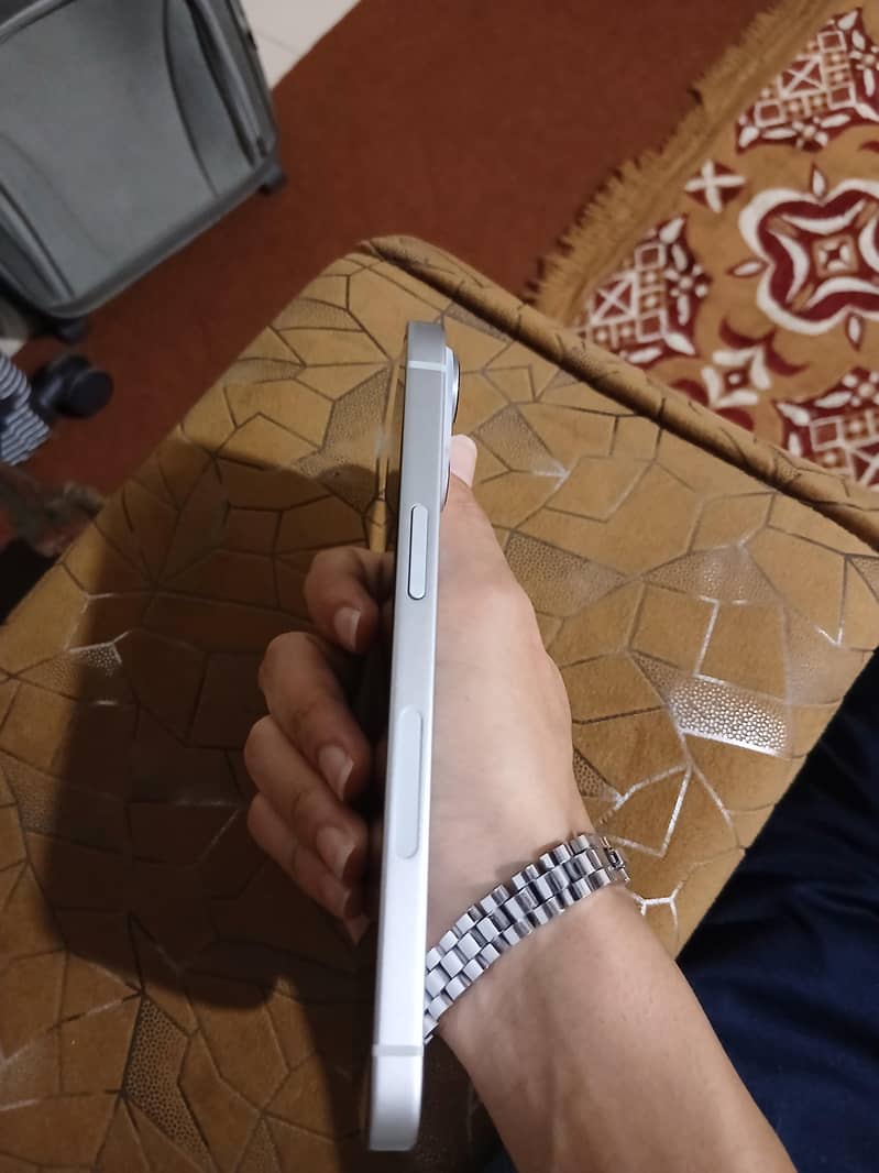 Apple iPhone 15 1