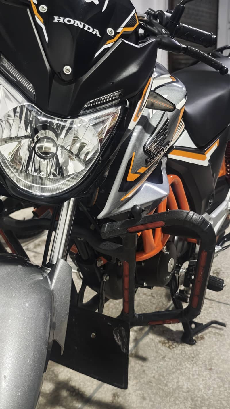 CB 150f 0