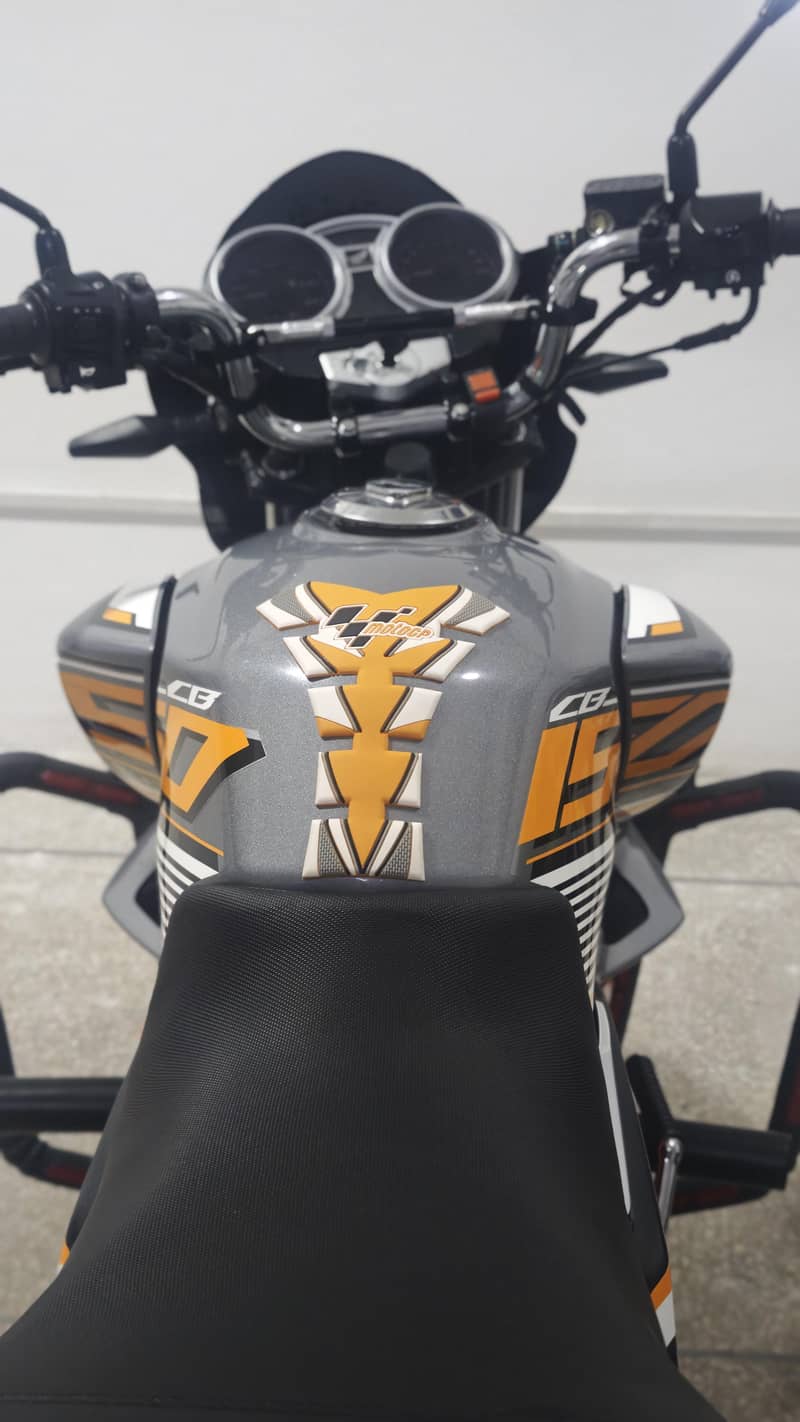 CB 150f 1