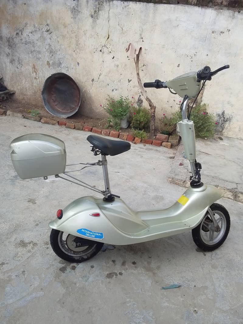 scooty 0