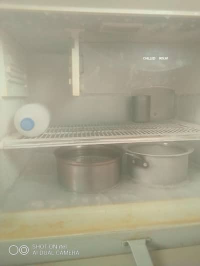 dawlance large fridge urgent sale