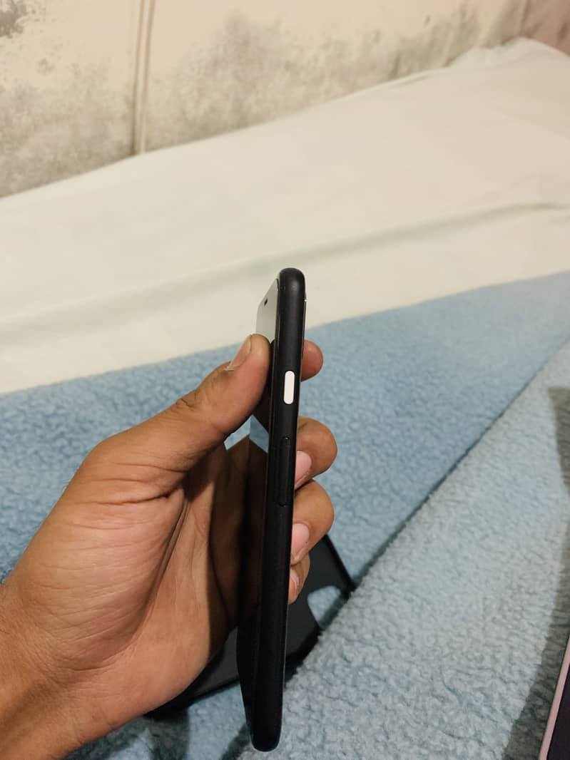 Google Pixel 4a 1