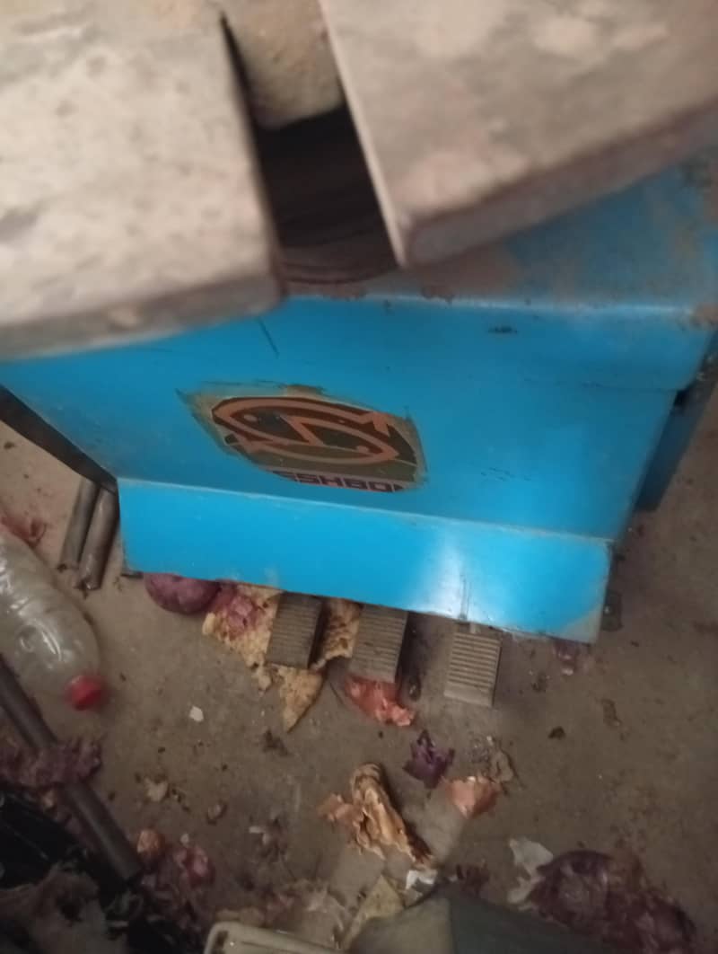Tyre Opening Machine 2