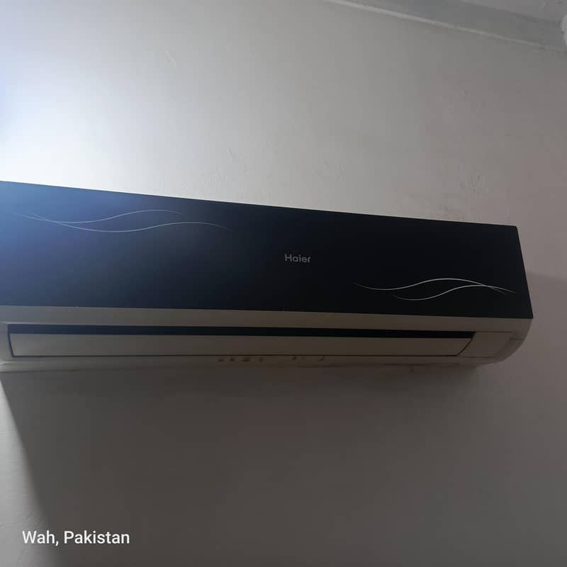 Split AC in good condition 2