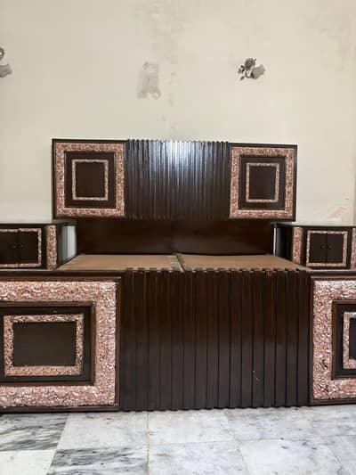 king bed with dressing table
