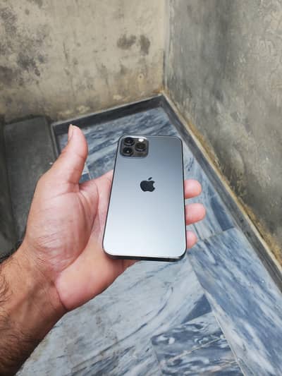 Apple iPhone 12 Pro