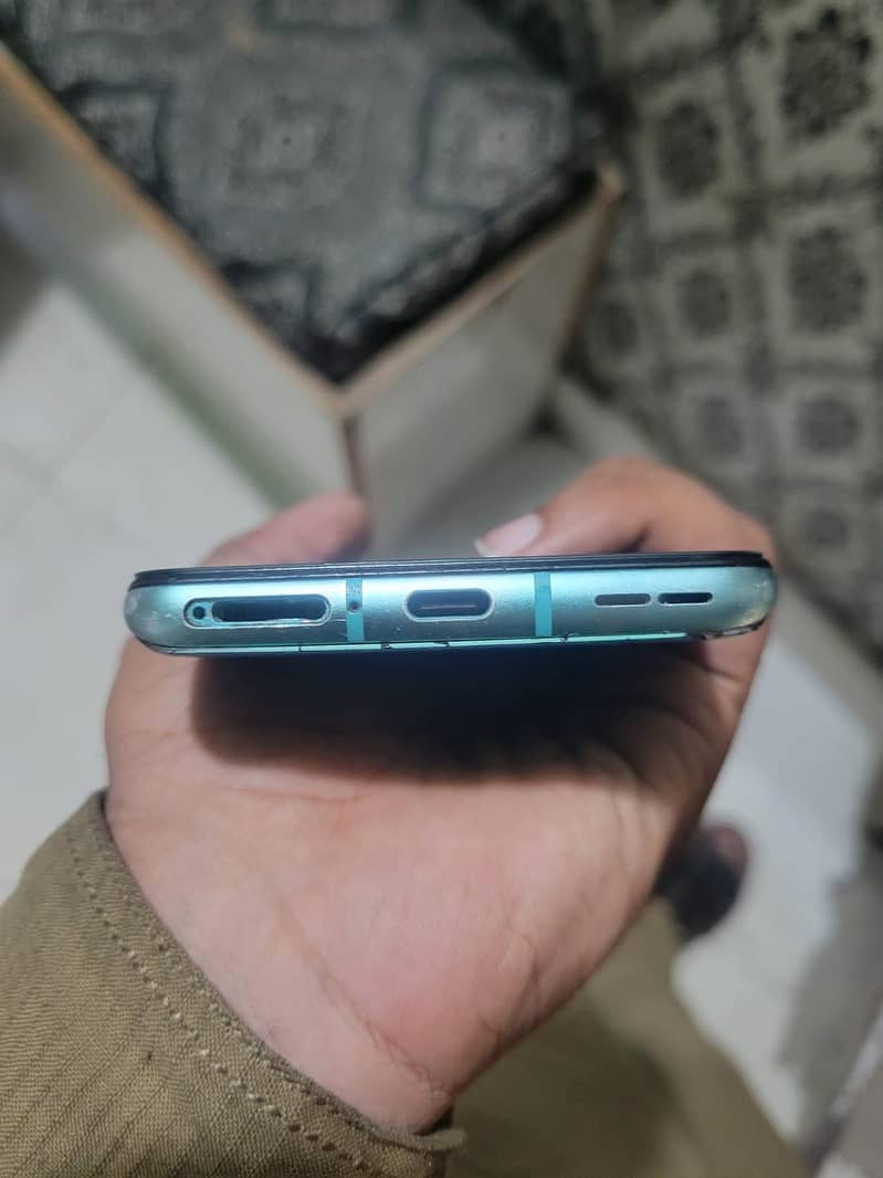 One Plus 8T 3