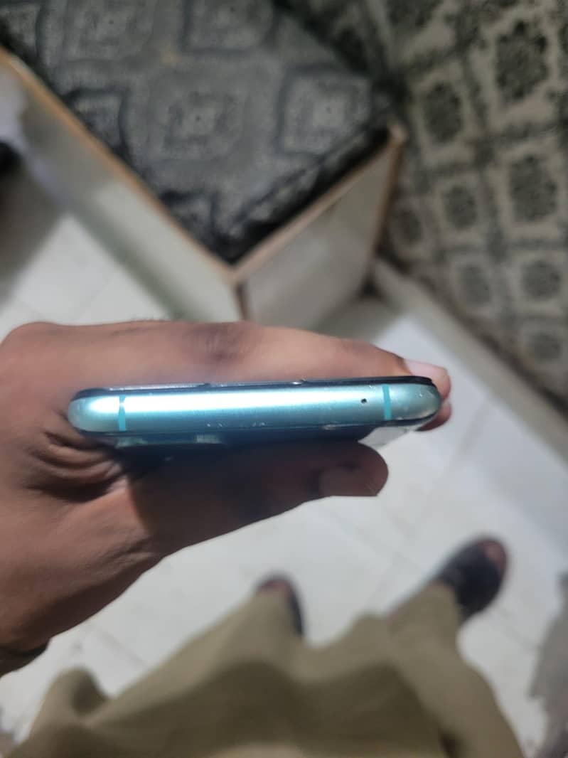 One Plus 8T 4