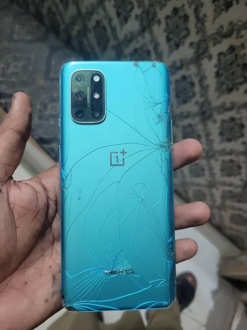 One Plus 8T 6