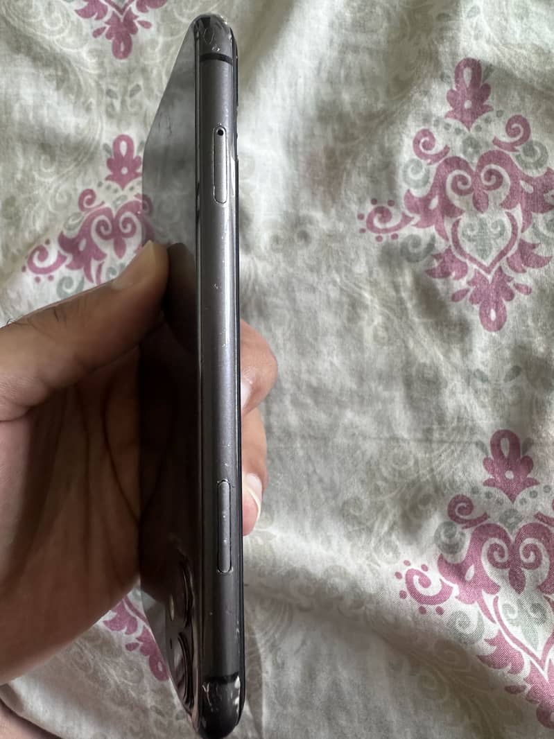 Apple iPhone 11 2