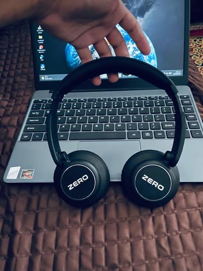 zero storm headphones | 9 months warranty left