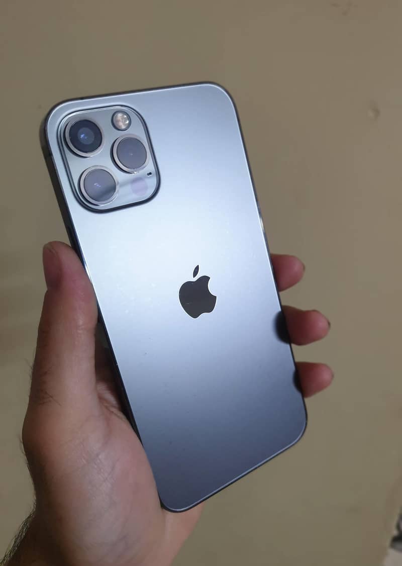 Apple iPhone 12 Pro 4