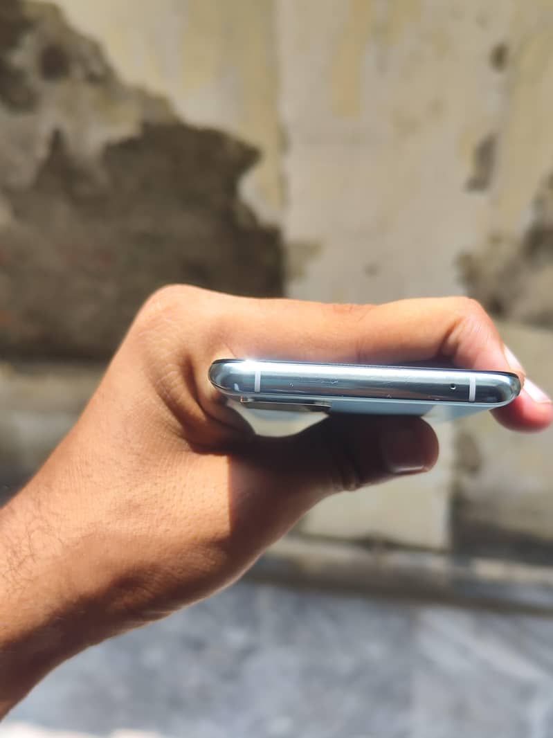 One Plus 8T 6