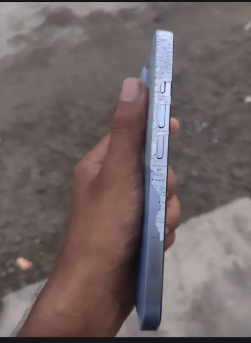 Apple iPhone 14 2