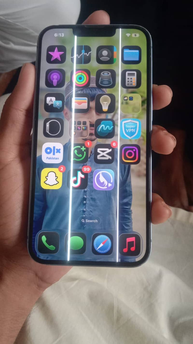 Apple iPhone 14 4
