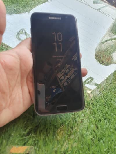 10/10 condishn . 4/32 dual sim officl