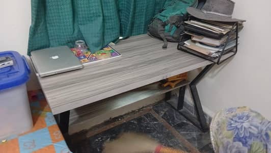study Chair table