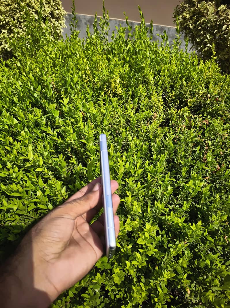 Google Pixel 7a 4