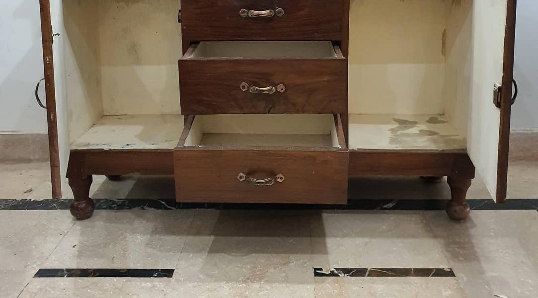 Dressing Table 2