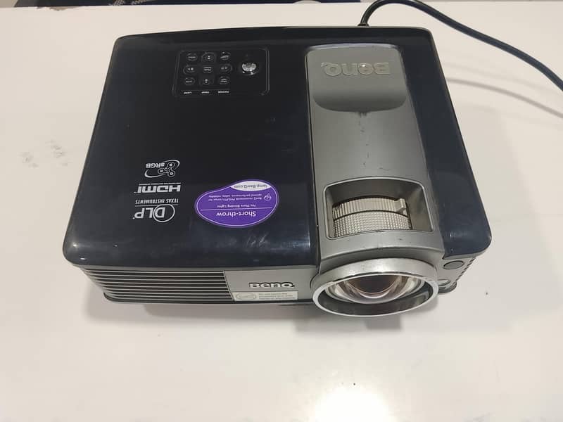 Multimedia Projector 0