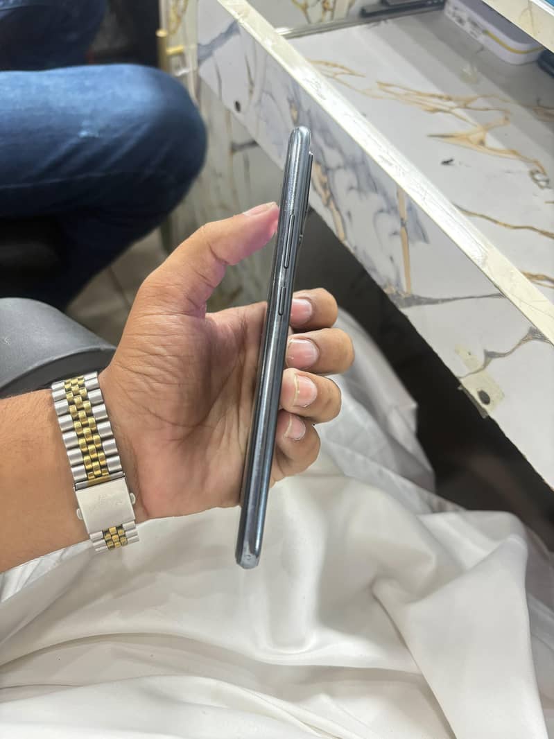 Vivo V21e 2
