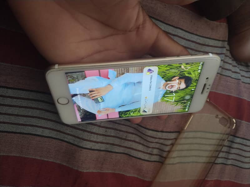 Apple iPhone 7 Plus 1
