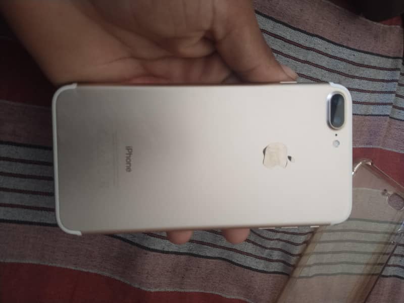 Apple iPhone 7 Plus 2