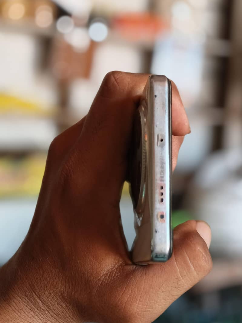 Tecno CAMON 30 4