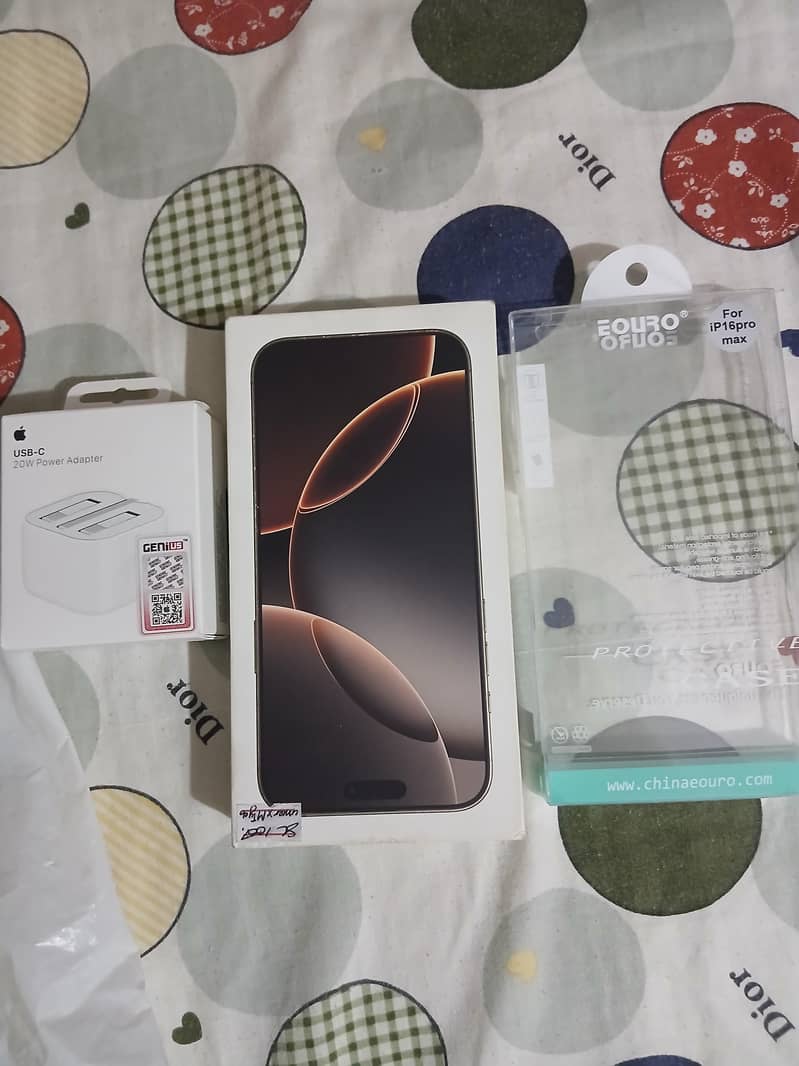 Apple iPhone 16 Pro Max 3