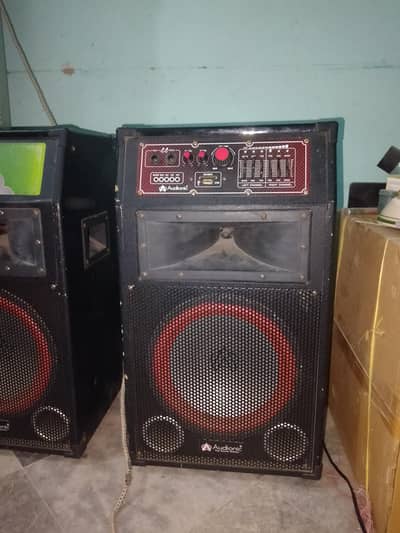 Audionic speakers
